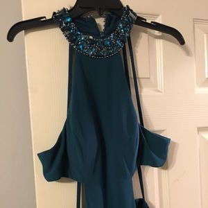Long formal Gianni Bini green dress